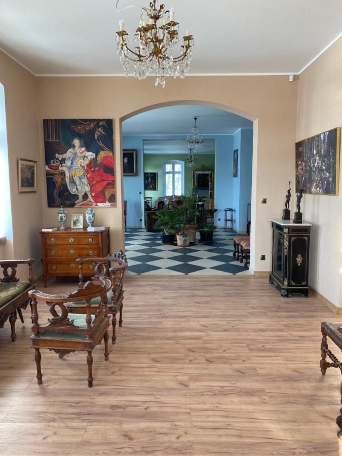 Palac Osowo Gostynskie Bagian luar foto