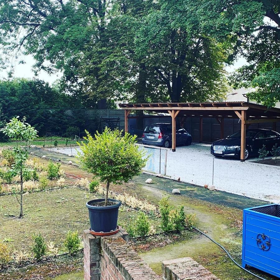 Palac Osowo Gostynskie Bagian luar foto