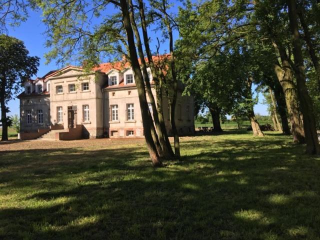 Palac Osowo Gostynskie Bagian luar foto